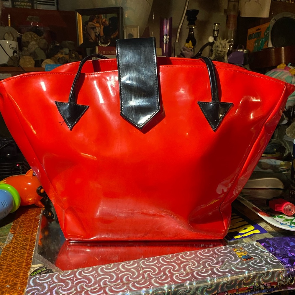 Vintage virginia slims V Wear red devil vinyl tote. RARE.